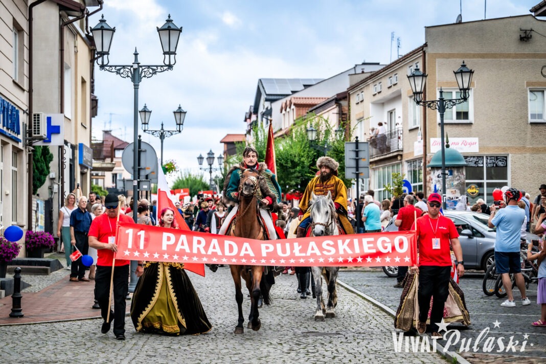 12. Parada Pułaskiego w Warce